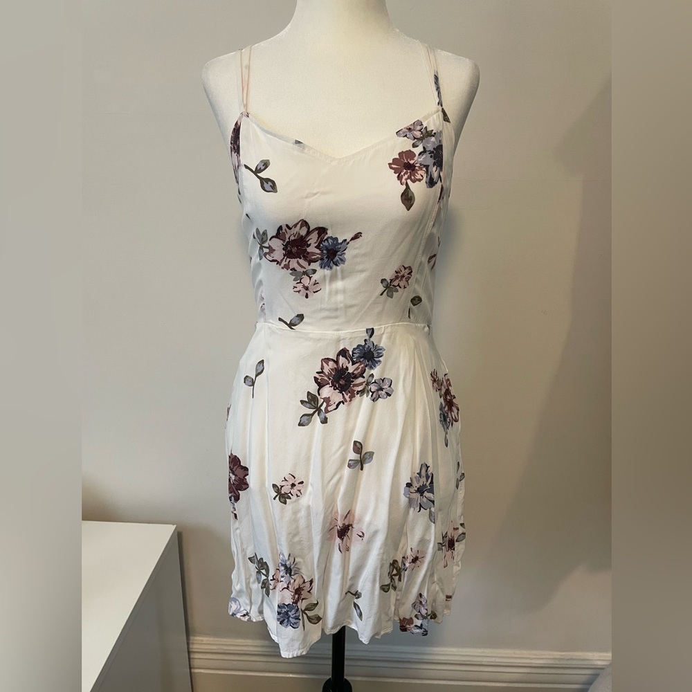 White Floral Summer Dress Garage